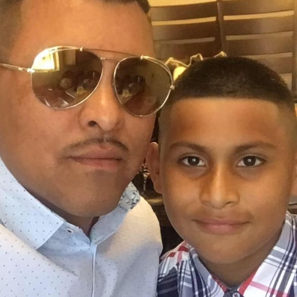 Meet your Posher, Cesar - Picture 1 of 1